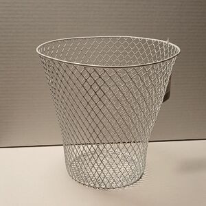 Essentials Modern White Mesh Wastebasket NWT